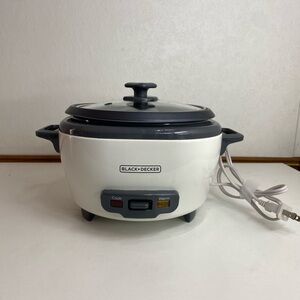 BLACK+DECKER 3 Cup Capacity Rice Cooker